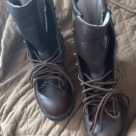 Danner New Grouse Boo0ts, Never Worn, Size 8 Extra Wide (3e)